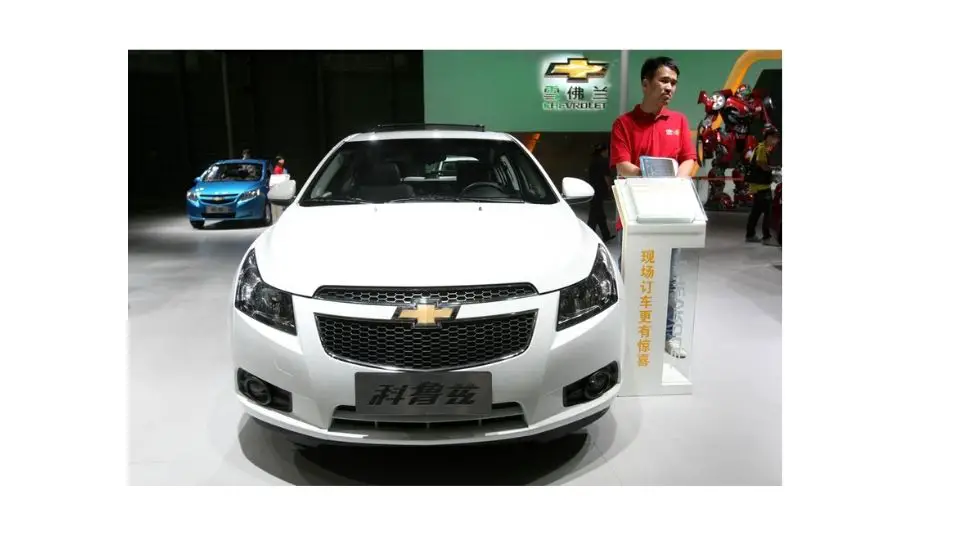 windshield size for chevrolet cruze